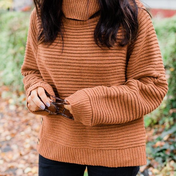 *NEW* Brown Turtle Neck Sweater - Picture 5 of 5
